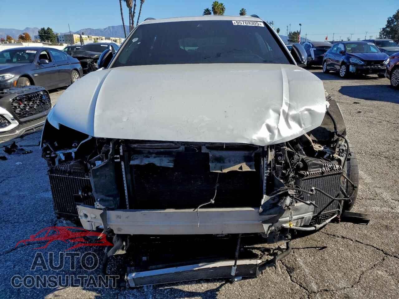 AUDI RS 2022 - WU1ARBF14ND007574