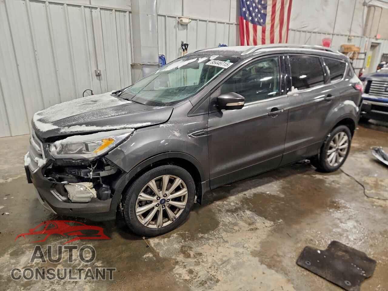 FORD ESCAPE 2017 - 1FMCU9J90HUC91103