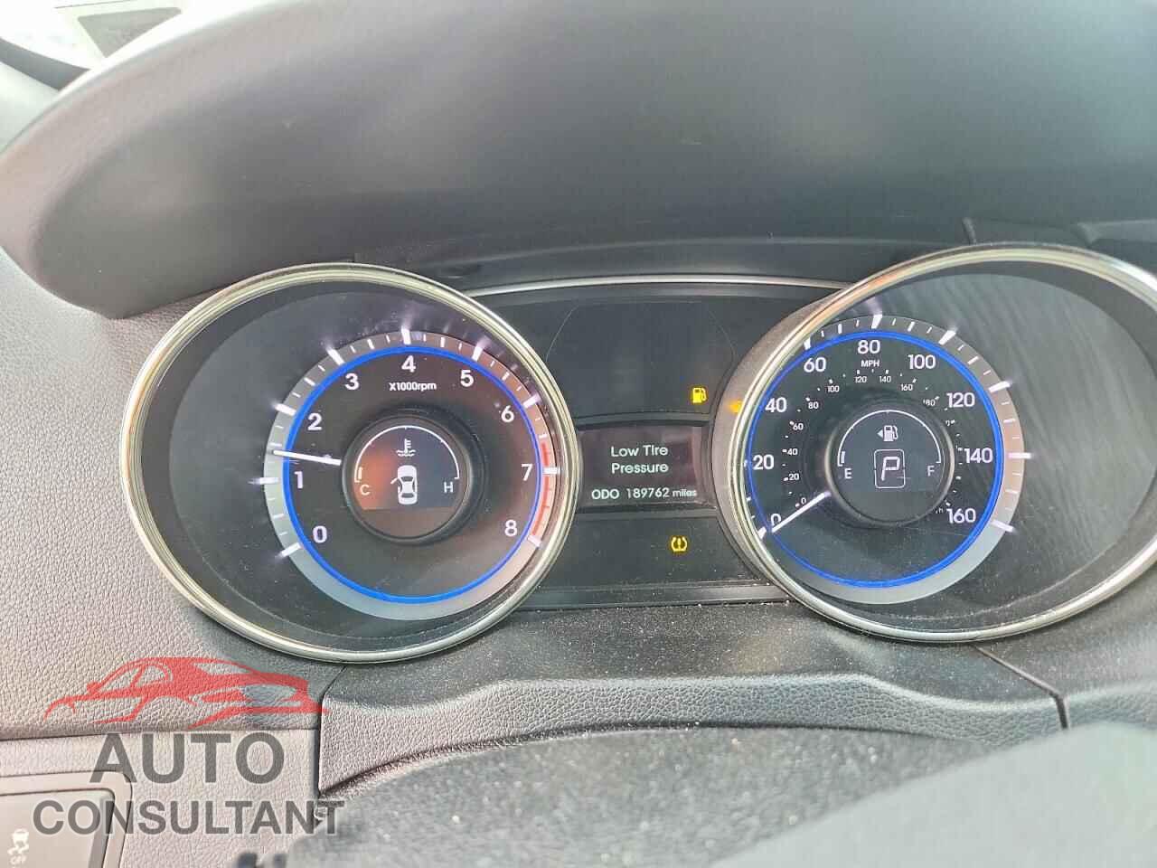 HYUNDAI SONATA 2011 - 5NPEC4AC2BH192363