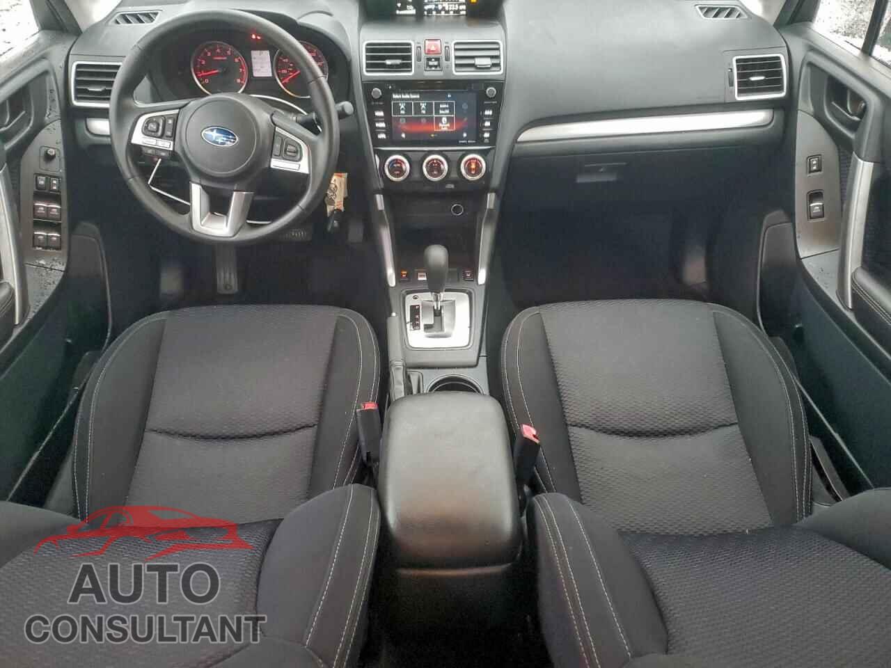 SUBARU FORESTER 2018 - JF2SJAEC0JH450220