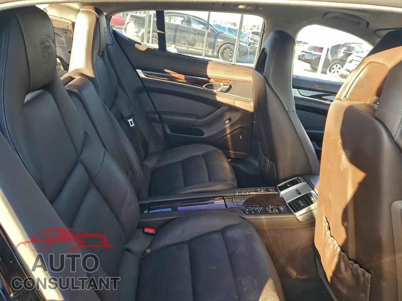 PORSCHE PANAMERA 2016 - WP0AA2A70GL000582