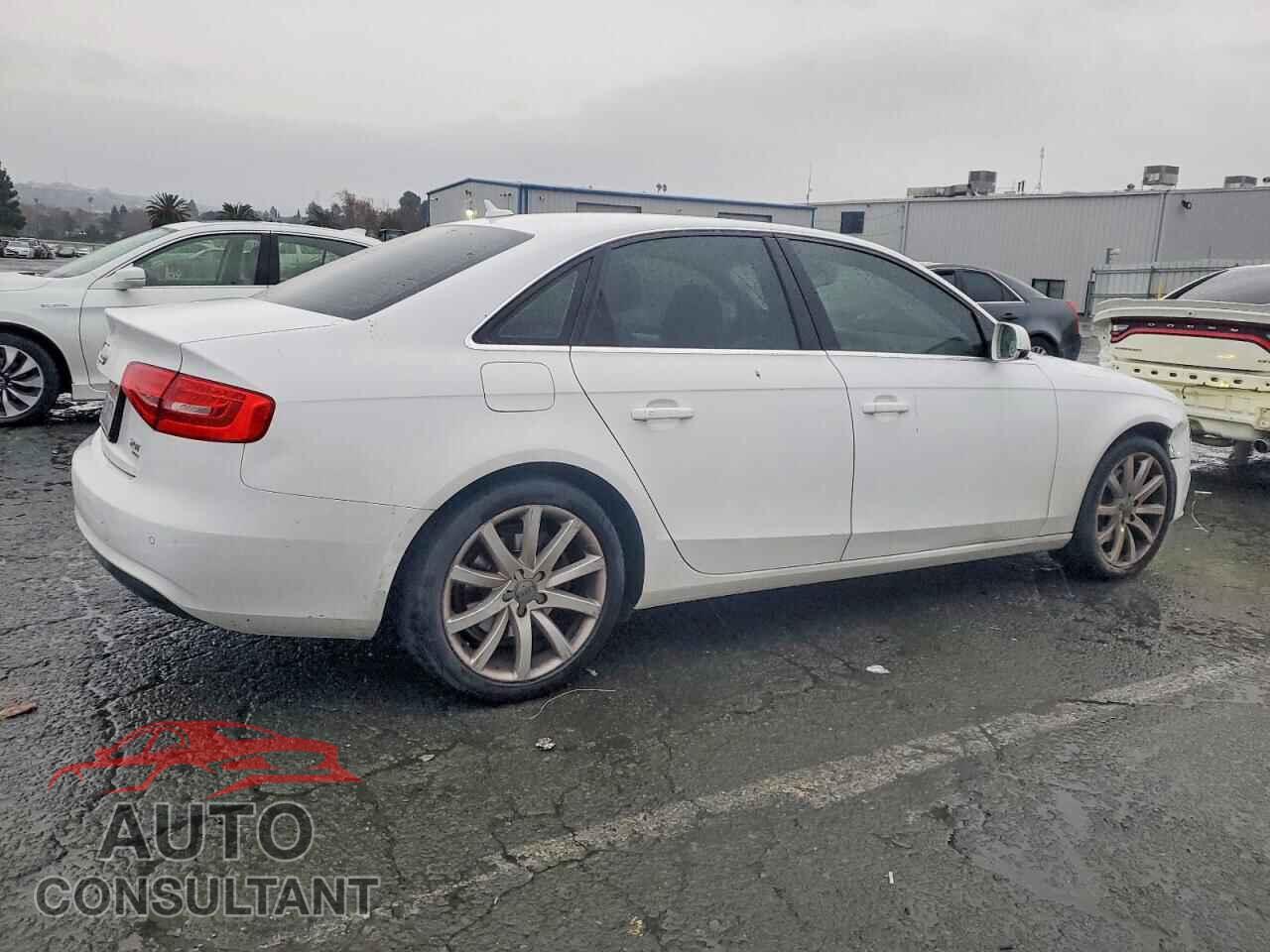 AUDI A4 2013 - WAUFFAFL2DN006145