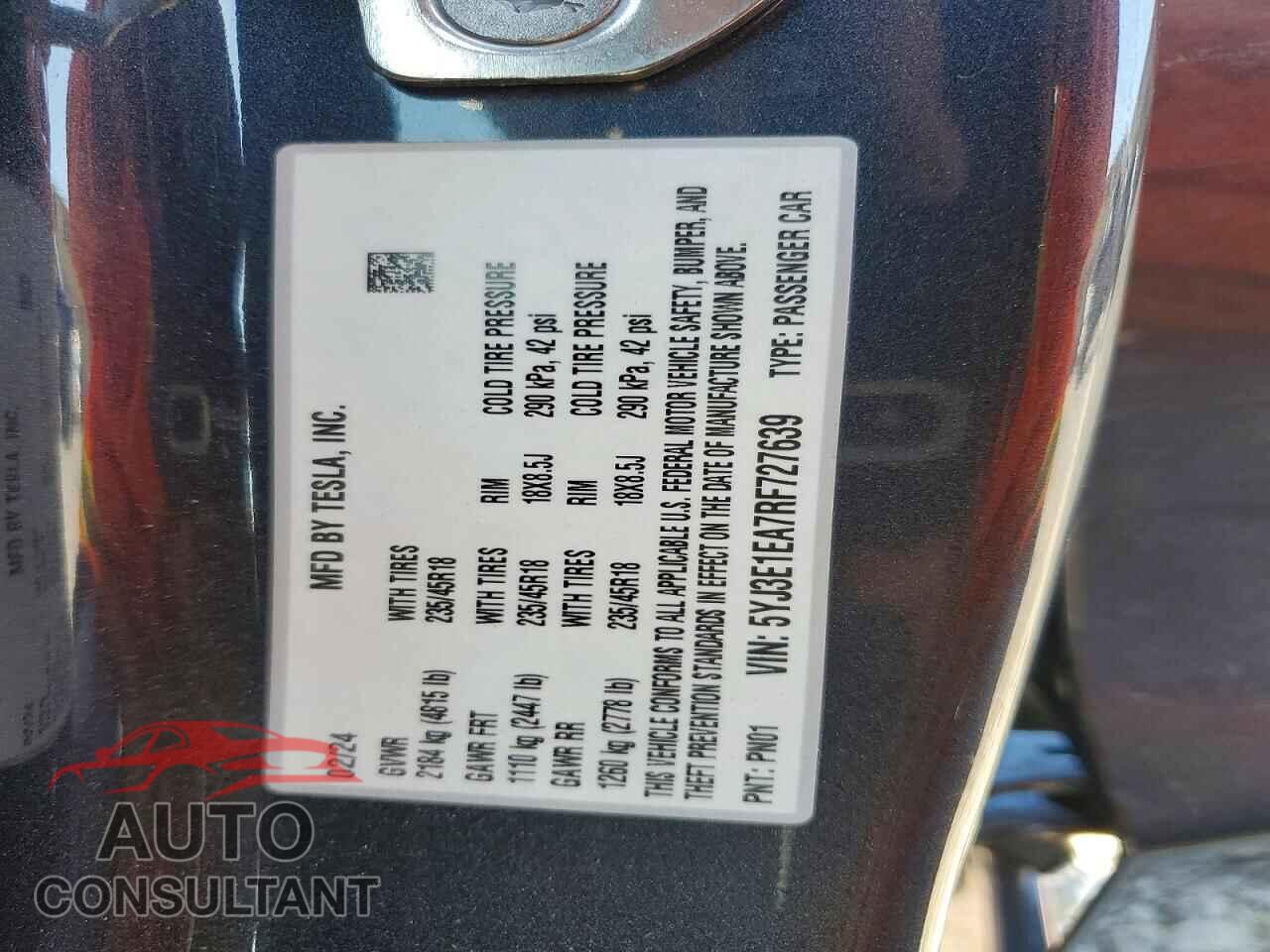 TESLA MODEL 3 2024 - 5YJ3E1EA7RF727639