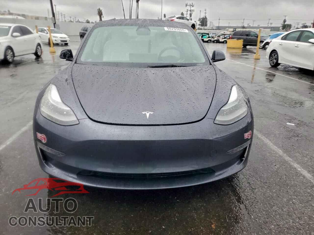 TESLA MODEL 3 2023 - 5YJ3E1EA2PF647677