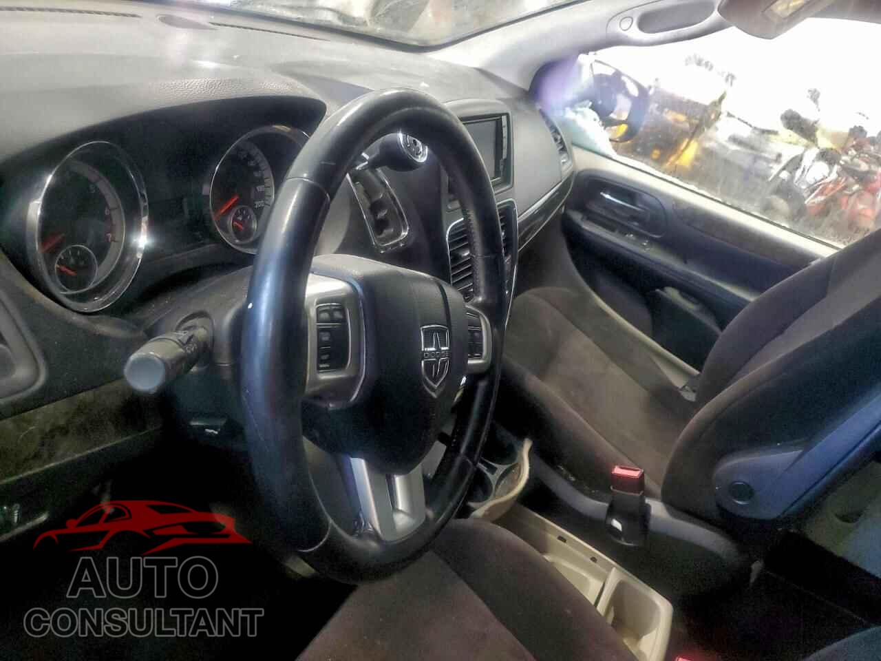 DODGE CARAVAN 2011 - 2D4RN4DG2BR680678