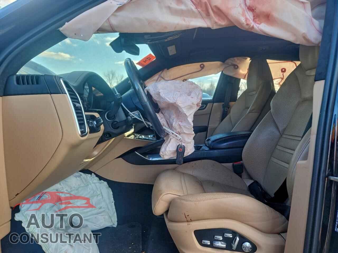 PORSCHE CAYENNE 2020 - WP1AF2AYXLDA39659