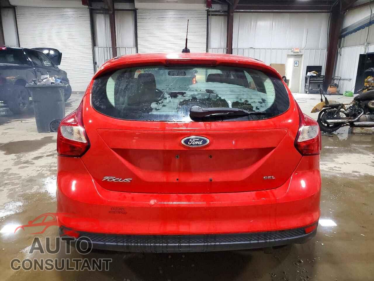 FORD FOCUS 2012 - 1FAHP3M28CL363571