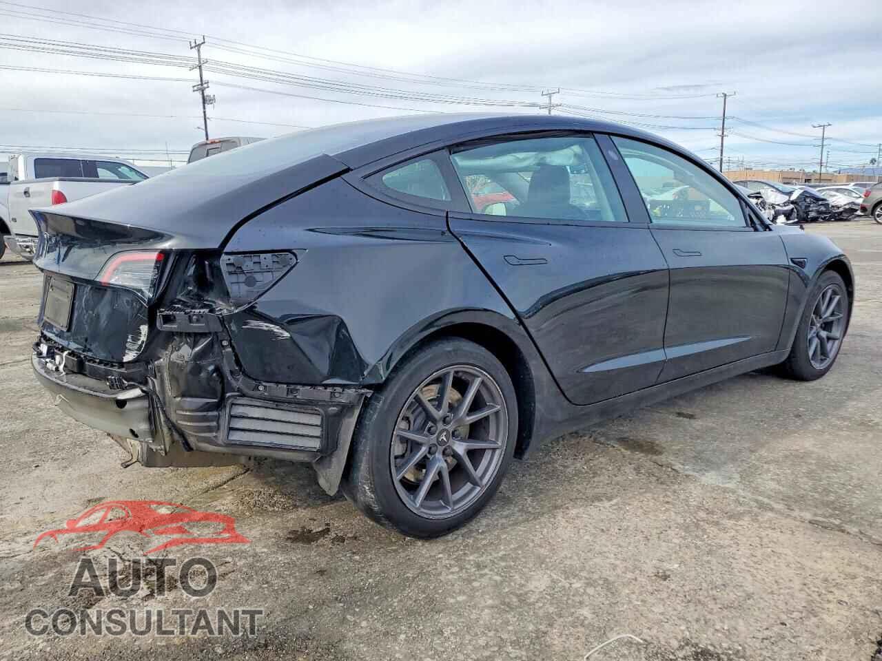 TESLA MODEL 3 2023 - 5YJ3E1EA0PF709657