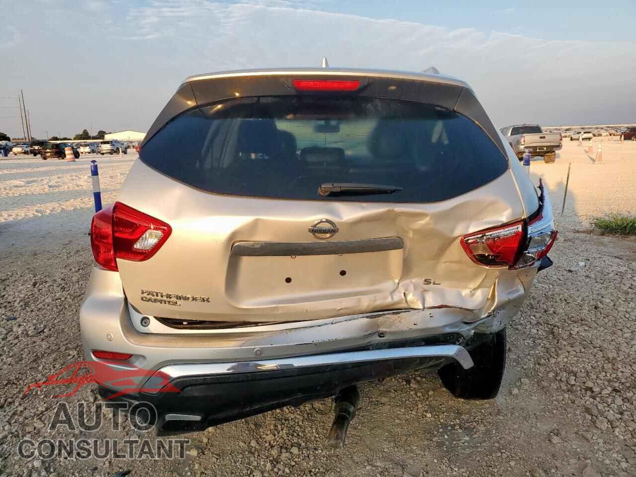 NISSAN PATHFINDER 2019 - 5N1DR2MN4KC621716