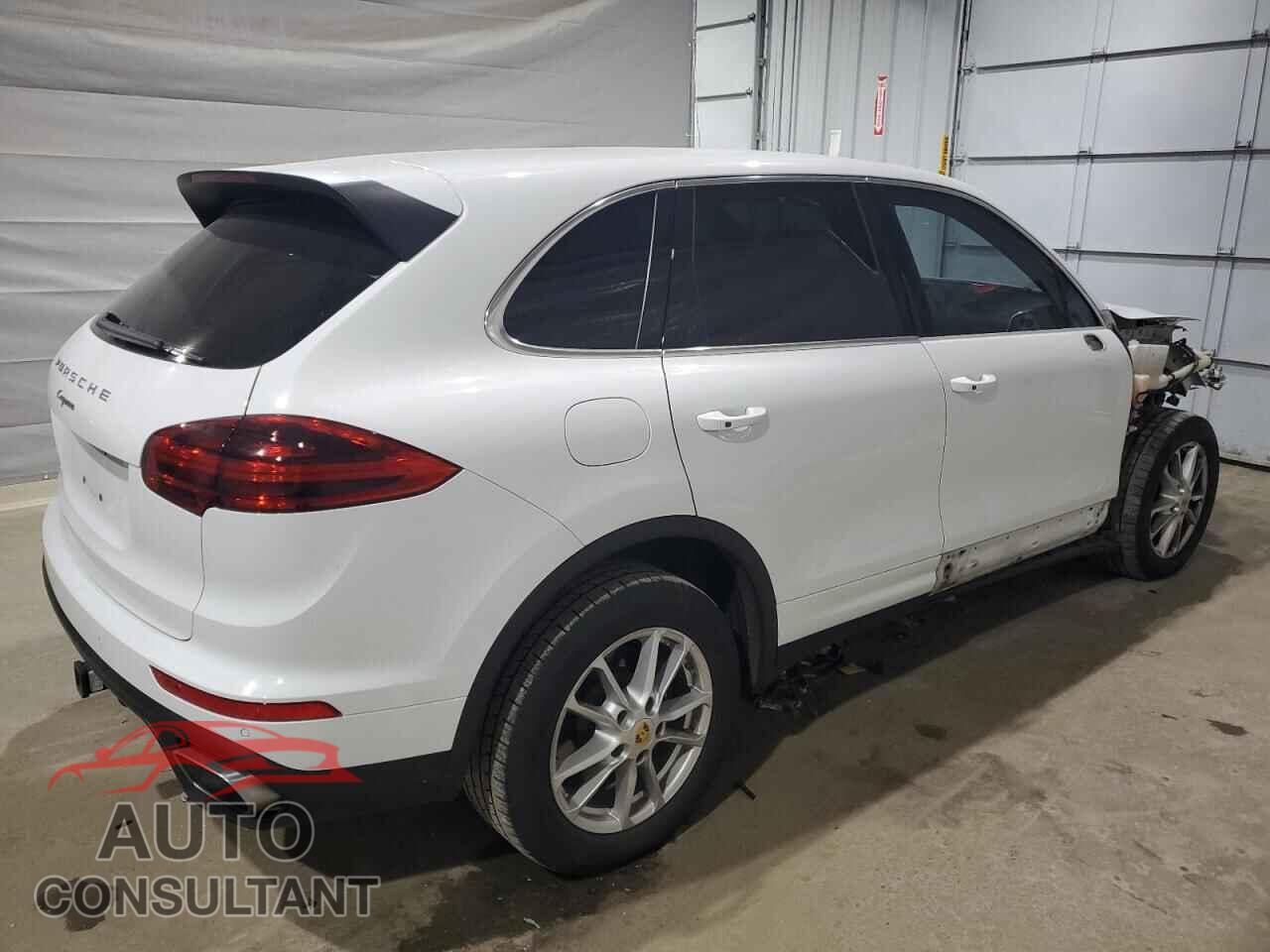 PORSCHE CAYENNE 2016 - WP1AA2A2XGKA08052