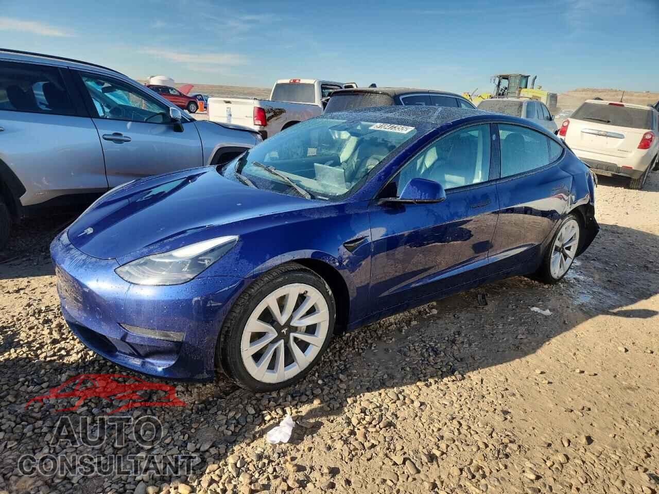 TESLA MODEL 3 2022 - 5YJ3E1EA8NF368683