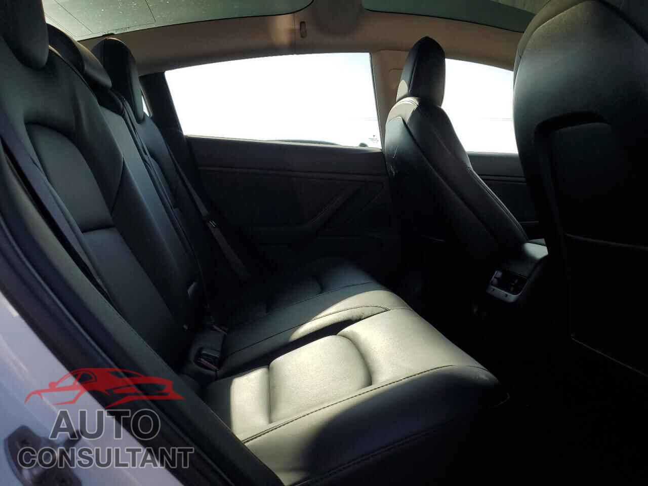 TESLA MODEL 3 2018 - 5YJ3E1EA7JF038706