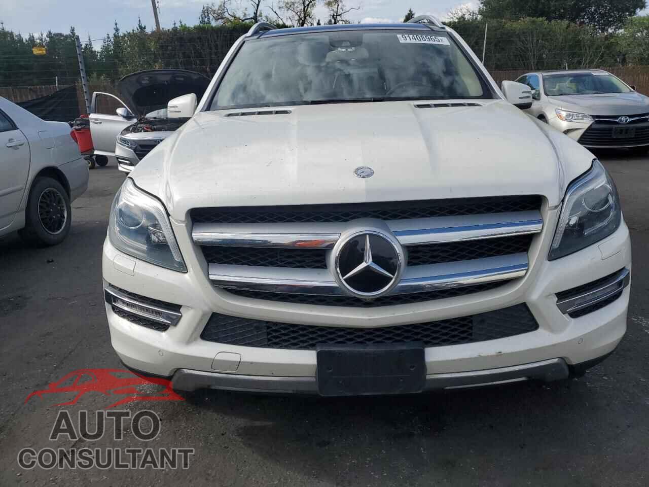 MERCEDES-BENZ GL-CLASS 2013 - 4JGDF2EE9DA248145