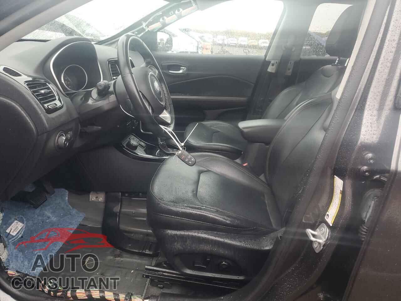 JEEP COMPASS 2018 - 3C4NJDCB4JT492012