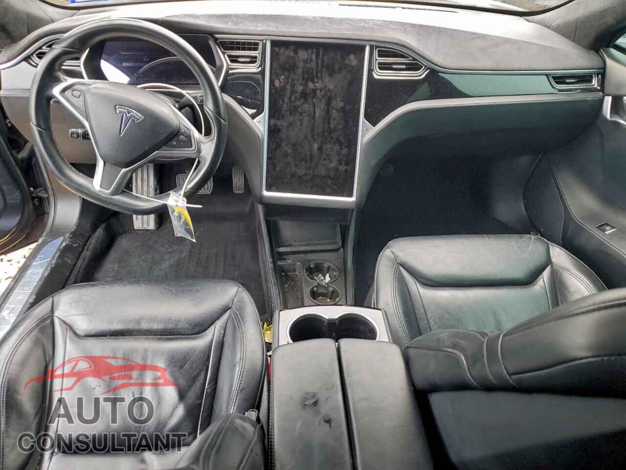TESLA MODEL S 2015 - 5YJSA1E20FF120283