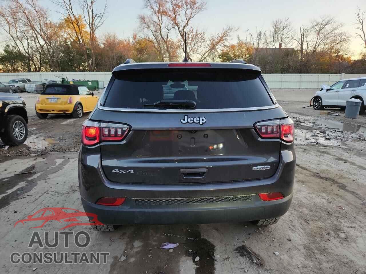 JEEP COMPASS 2018 - 3C4NJDBB8JT185640