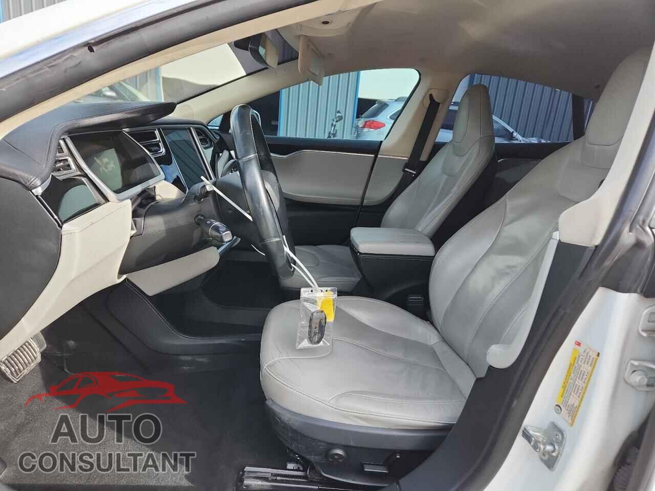 TESLA MODEL S 2013 - 5YJSA1CG7DFP24649