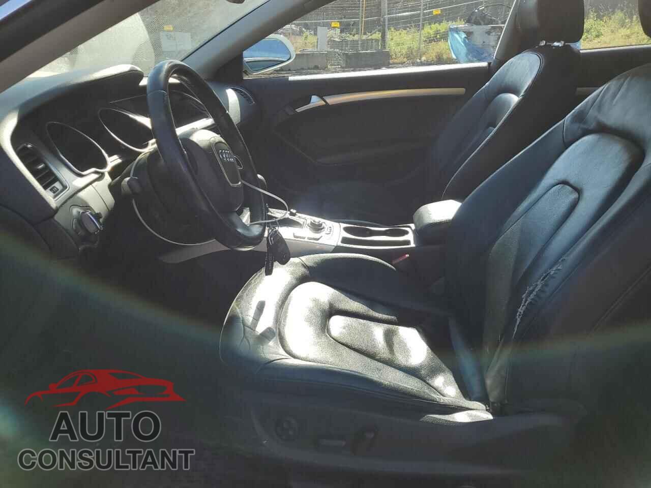 AUDI A5 2012 - WAULFAFR2CA012007