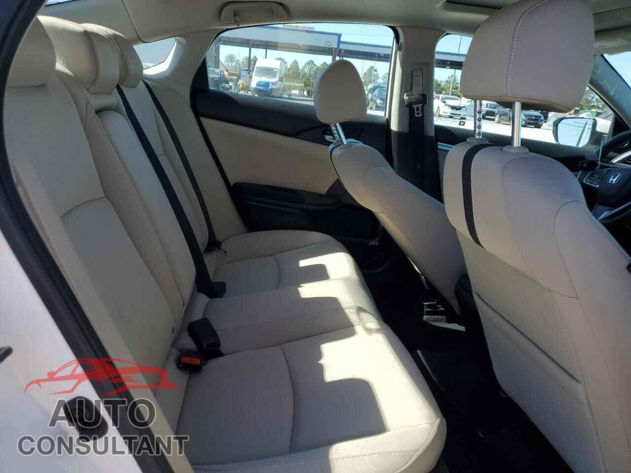 HONDA CIVIC 2017 - 19XFC2F74HE048248