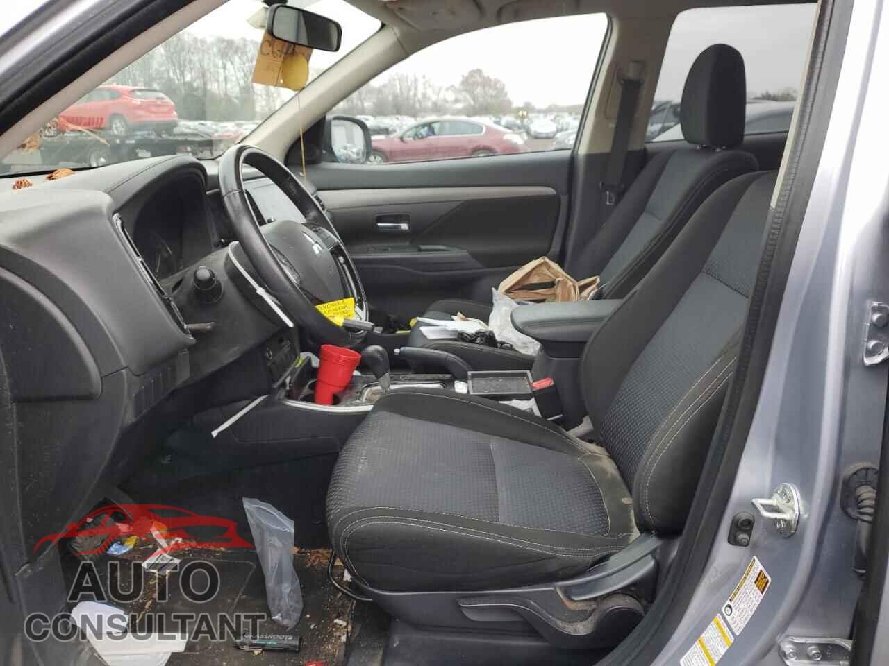 MITSUBISHI OUTLANDER 2017 - JA4AD3A3XHZ046696