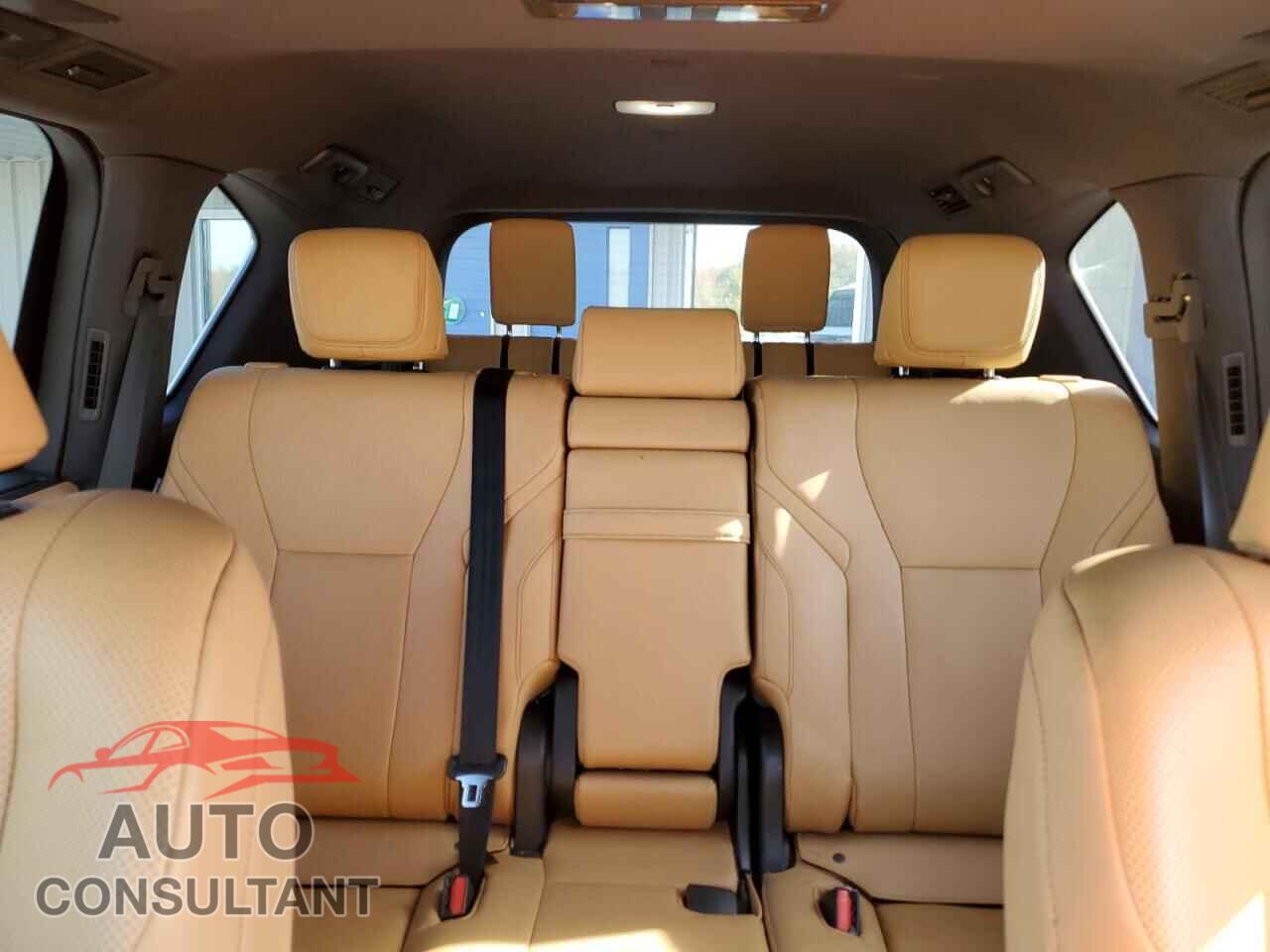 LEXUS LX 600 BAS 2024 - JTJGB7CX0R4045260