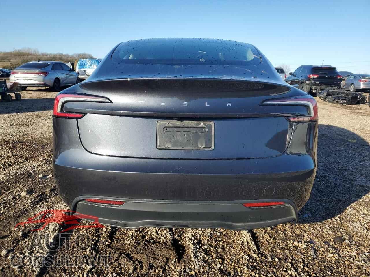 TESLA MODEL 3 2024 - 5YJ3E1EA5RF771476