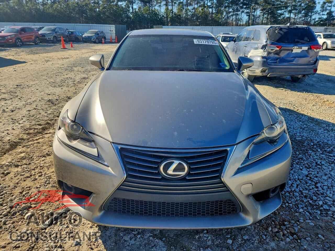 LEXUS IS 2016 - JTHBA1D20G5025192