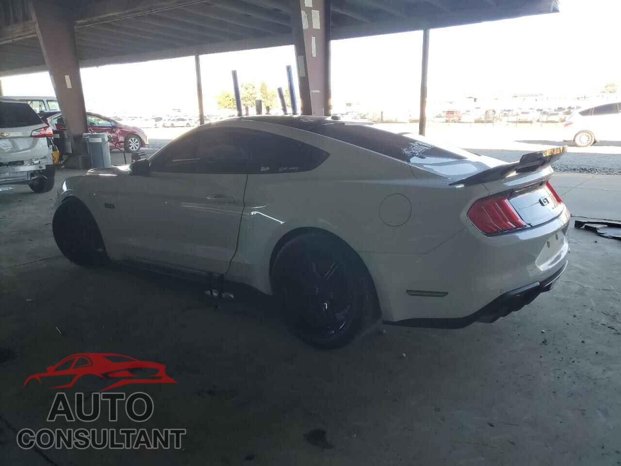 FORD MUSTANG 2018 - 1FA6P8CF3J5125864
