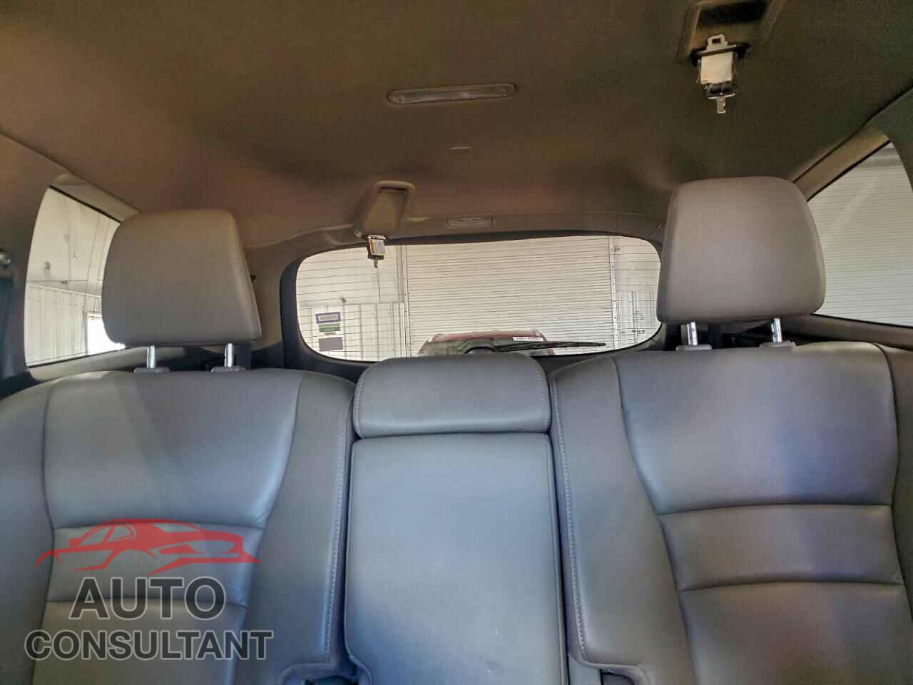HONDA PILOT 2016 - 5FNYF6H54GB020204