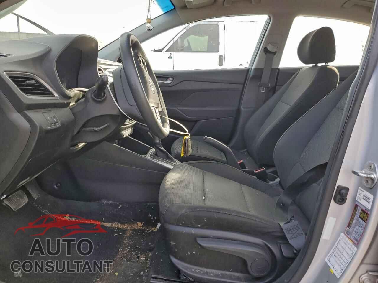 HYUNDAI ACCENT 2018 - 3KPC24A33JE018038