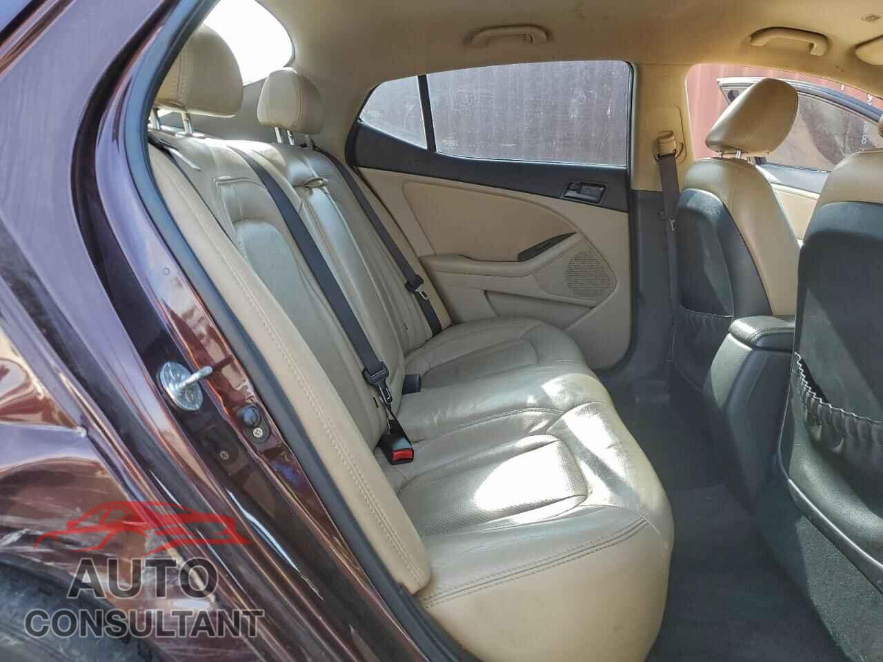 KIA OPTIMA 2011 - KNAGM4A73B5123493