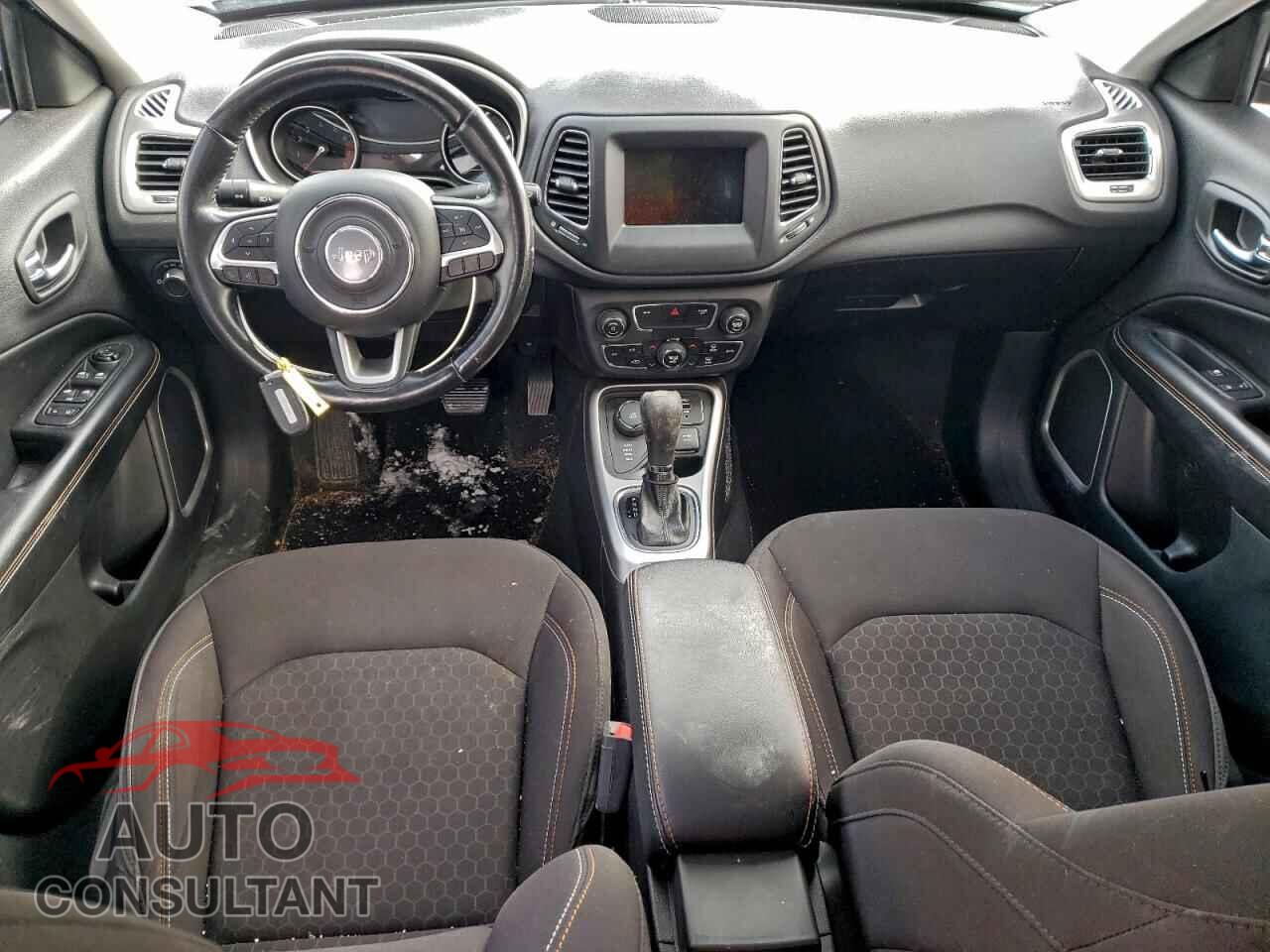 JEEP COMPASS 2020 - 3C4NJDAB5LT137243