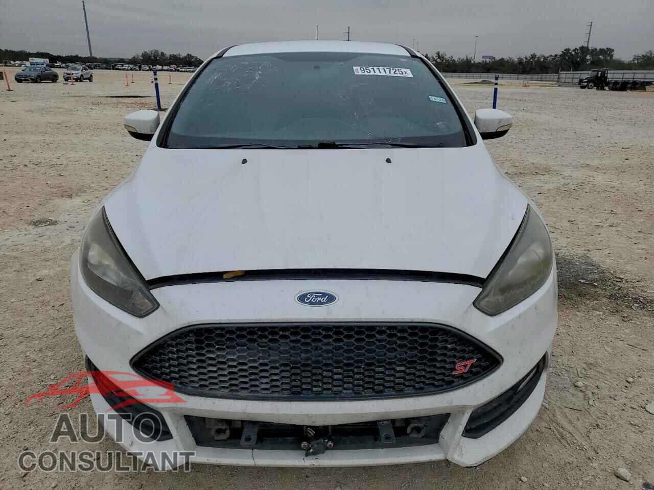 FORD FOCUS 2017 - 1FADP3L97HL290553