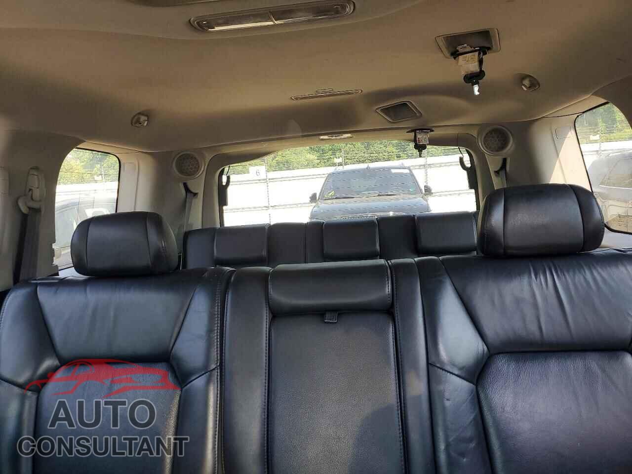 HONDA PILOT 2011 - 5FNYF3H60BB027702