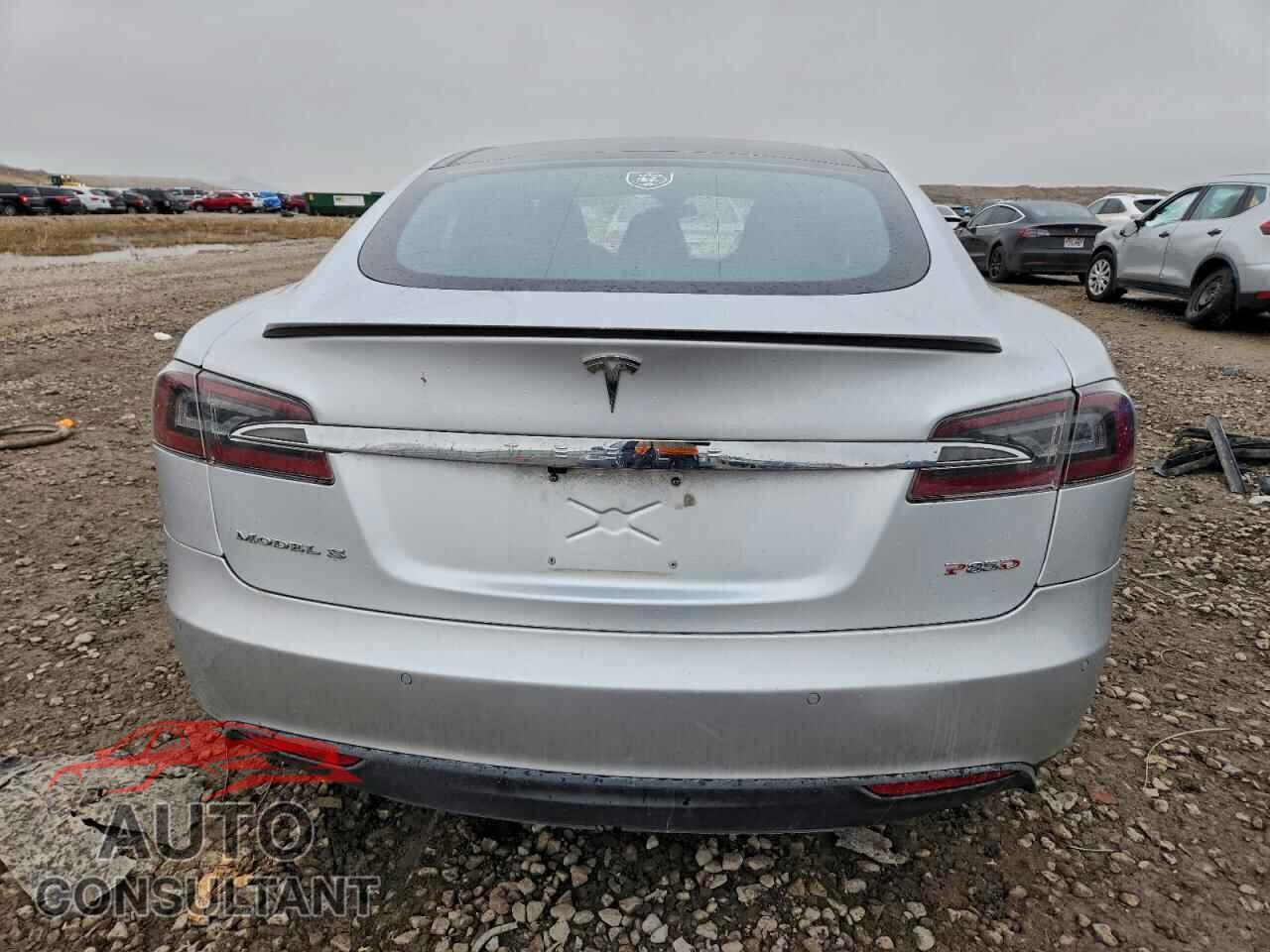 TESLA MODEL S 2014 - 5YJSA1H25EFP69121