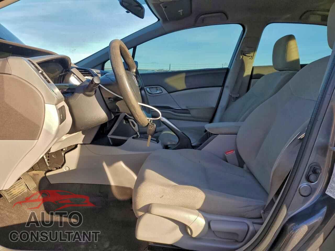 HONDA CIVIC 2012 - 2HGFB2F58CH603945