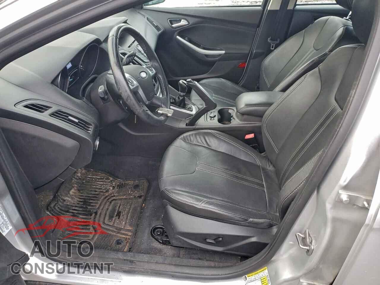 FORD FOCUS 2013 - 1FADP3K22DL200093