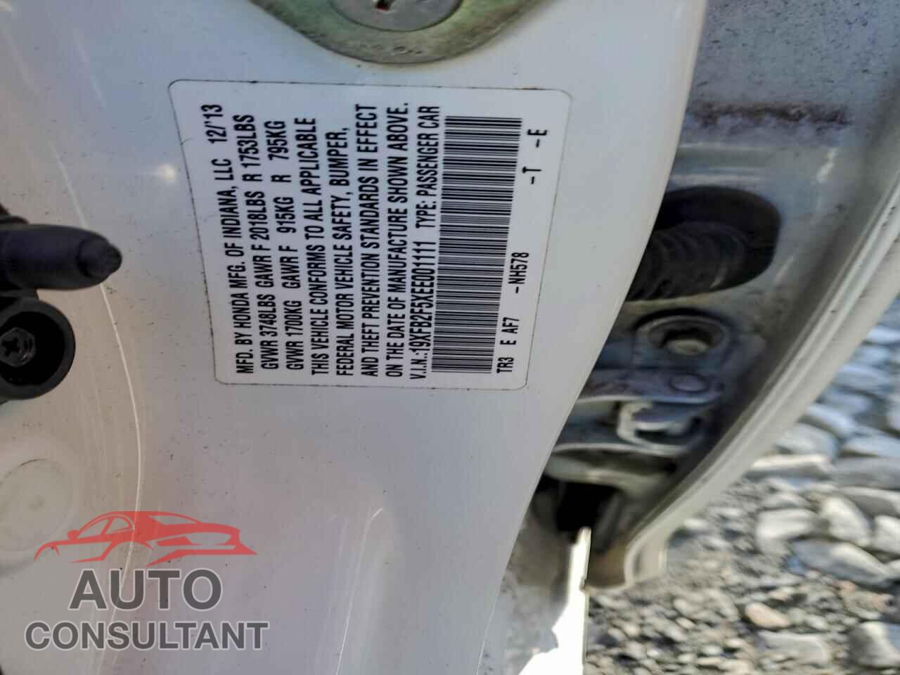 HONDA CIVIC 2014 - 19XFB2F5XEE001111