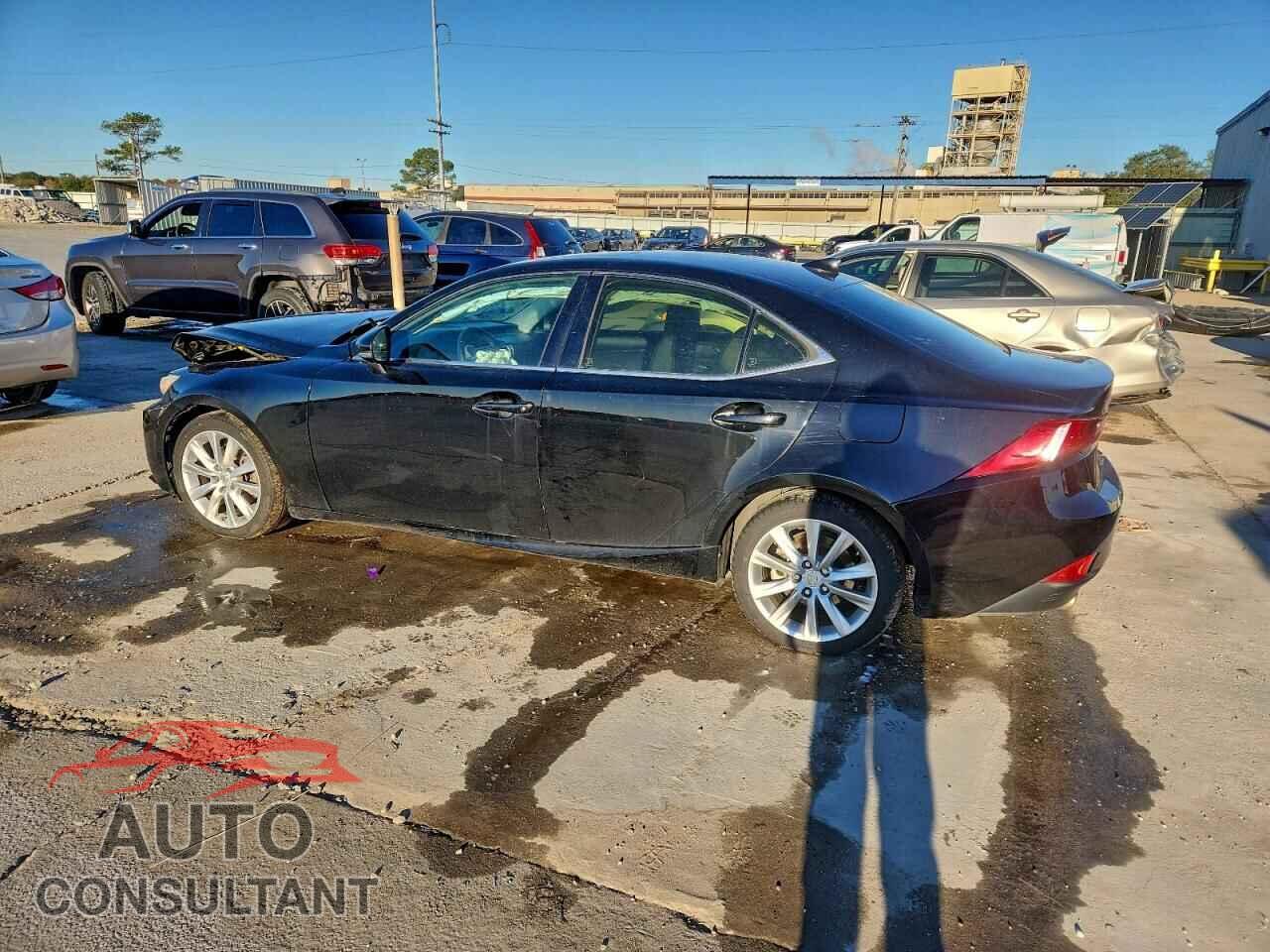 LEXUS IS 2014 - JTHBF1D21E5014412