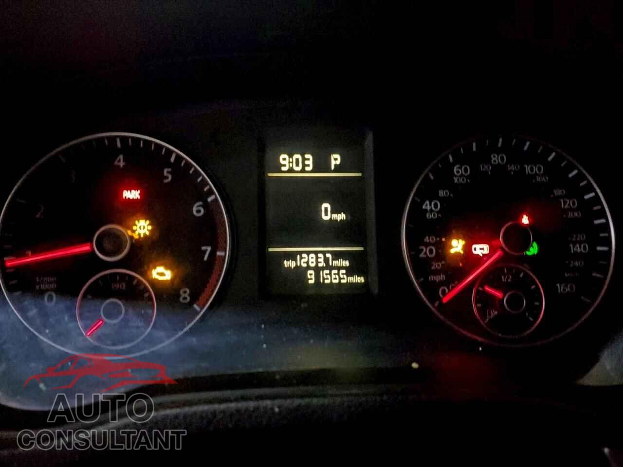 VOLKSWAGEN PASSAT 2015 - 1VWAT7A38FC104754
