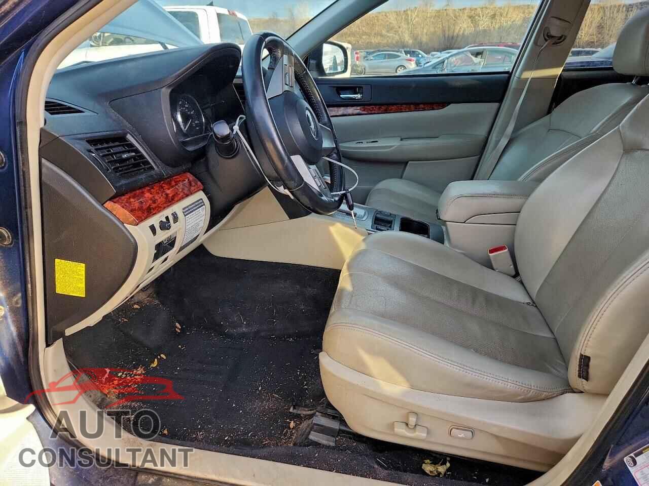 SUBARU OUTBACK 2011 - 4S4BRBKC7B3329177