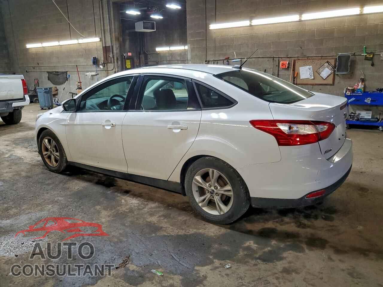 FORD FOCUS 2014 - 1FADP3F24EL418371