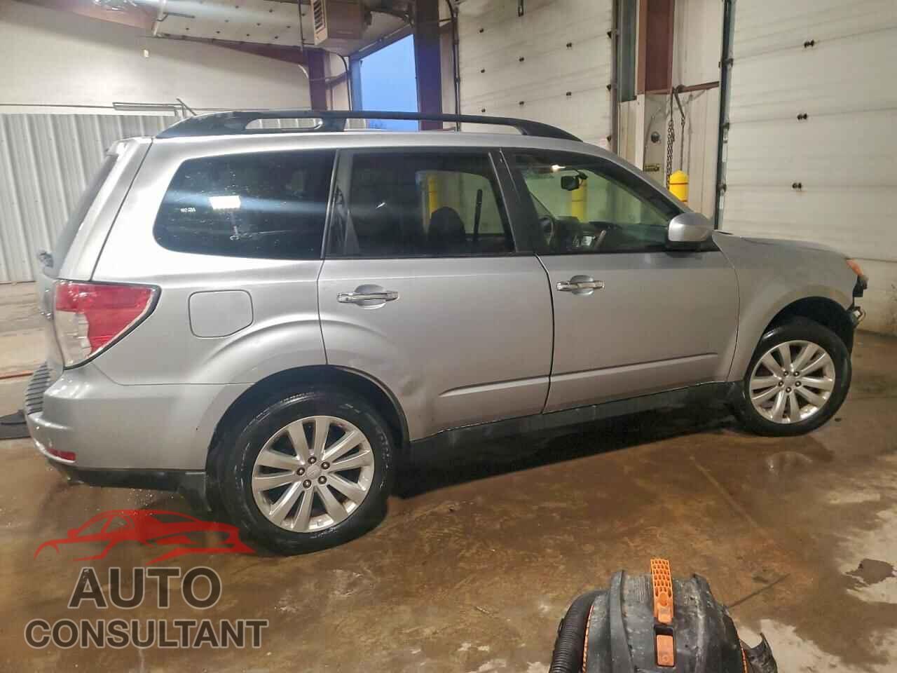 SUBARU FORESTER 2013 - JF2SHAEC4DH431850