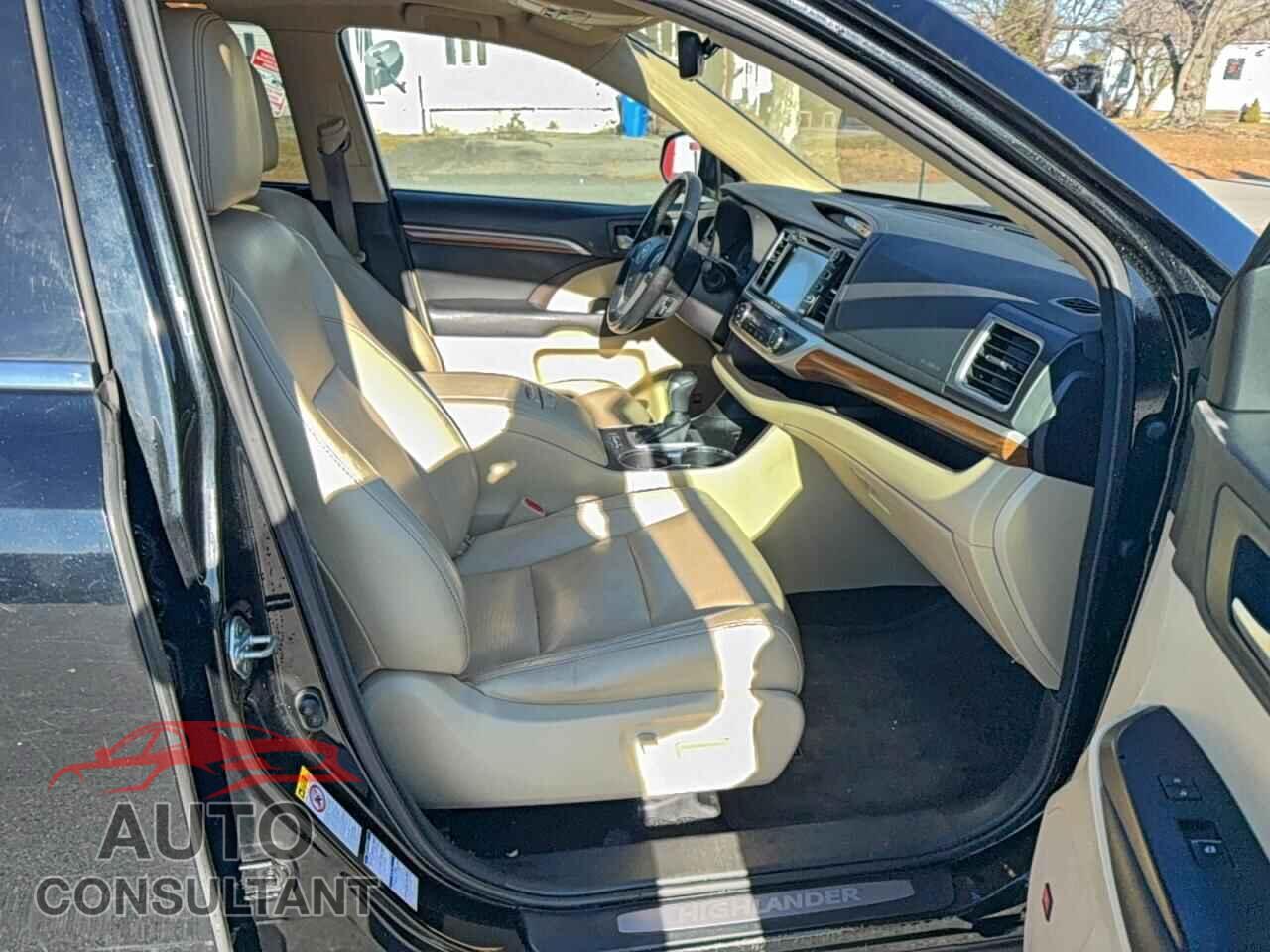 TOYOTA HIGHLANDER 2017 - 5TDDGRFH3HS024686