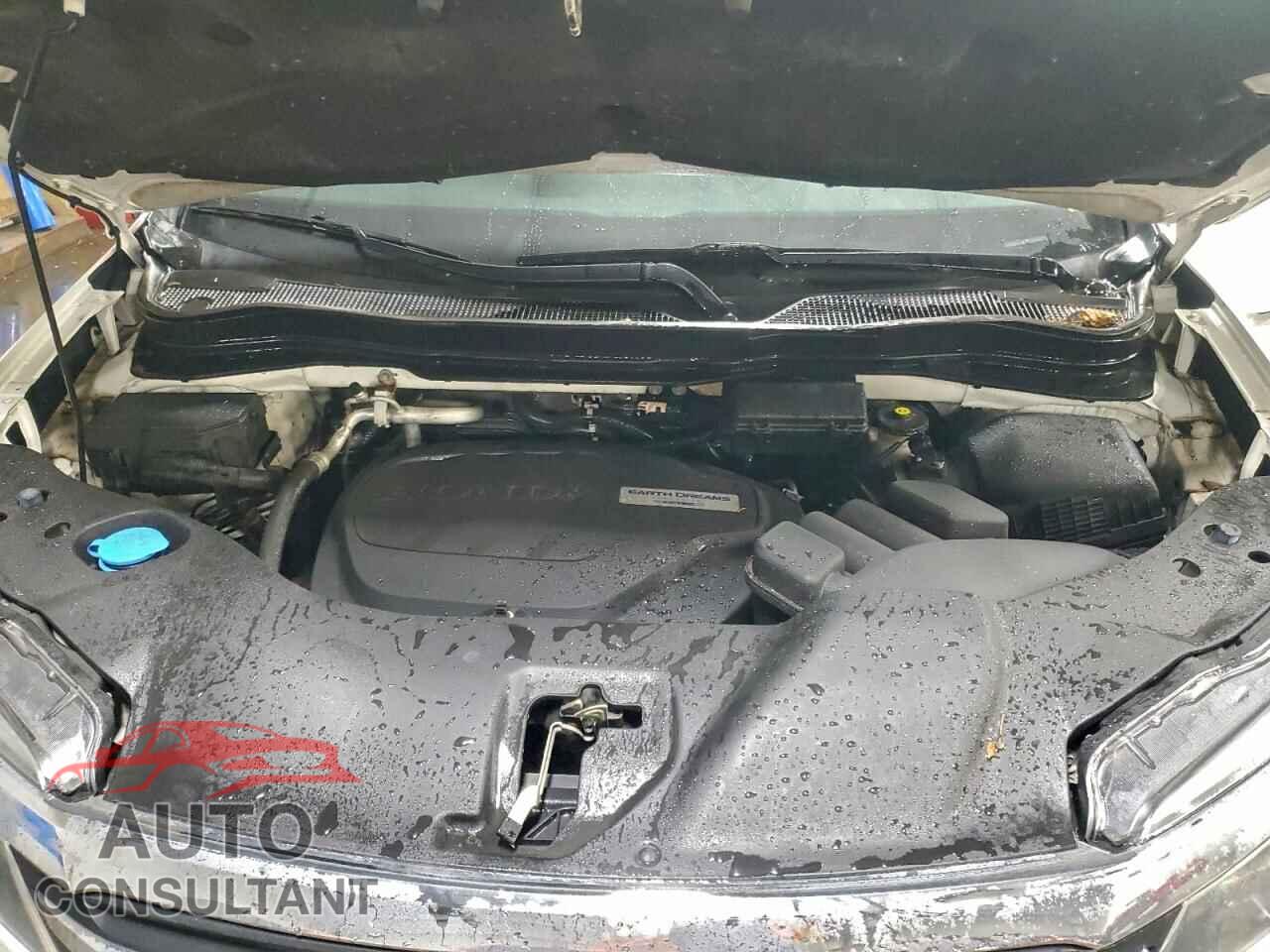 HONDA PILOT 2017 - 5FNYF6H65HB022862