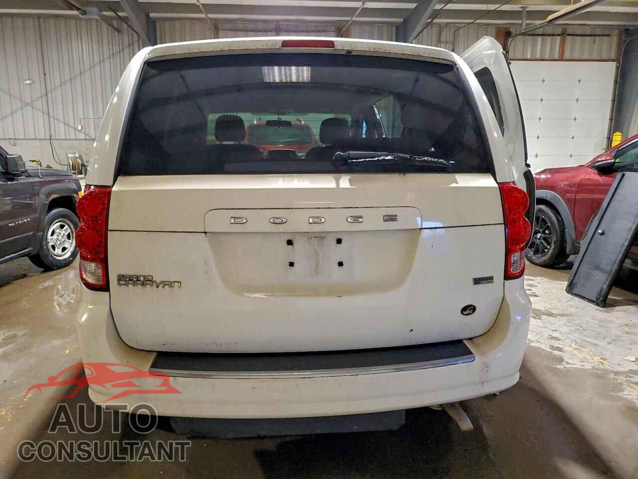 DODGE CARAVAN 2011 - 2D4RN3DG9BR776964