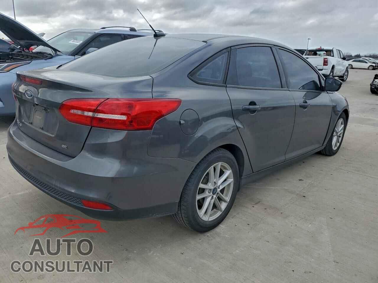 FORD FOCUS 2017 - 1FADP3F23HL324874