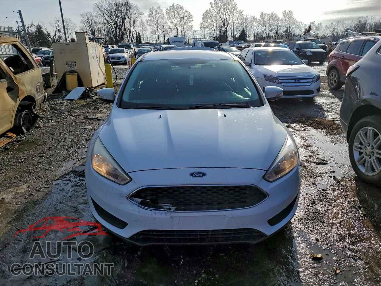 FORD FOCUS 2017 - 1FADP3F26HL237793