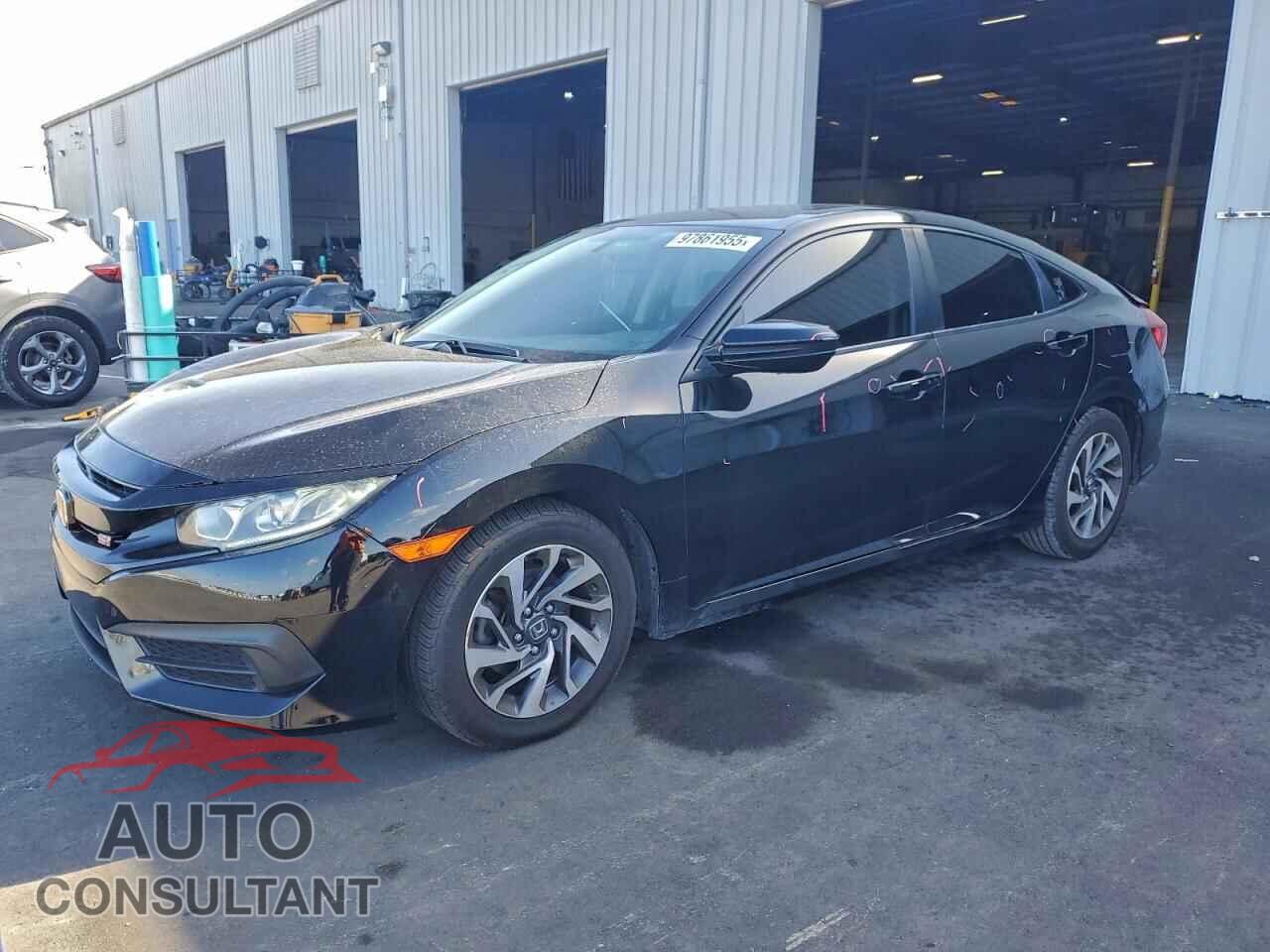 HONDA CIVIC 2018 - 19XFC2F76JE030128