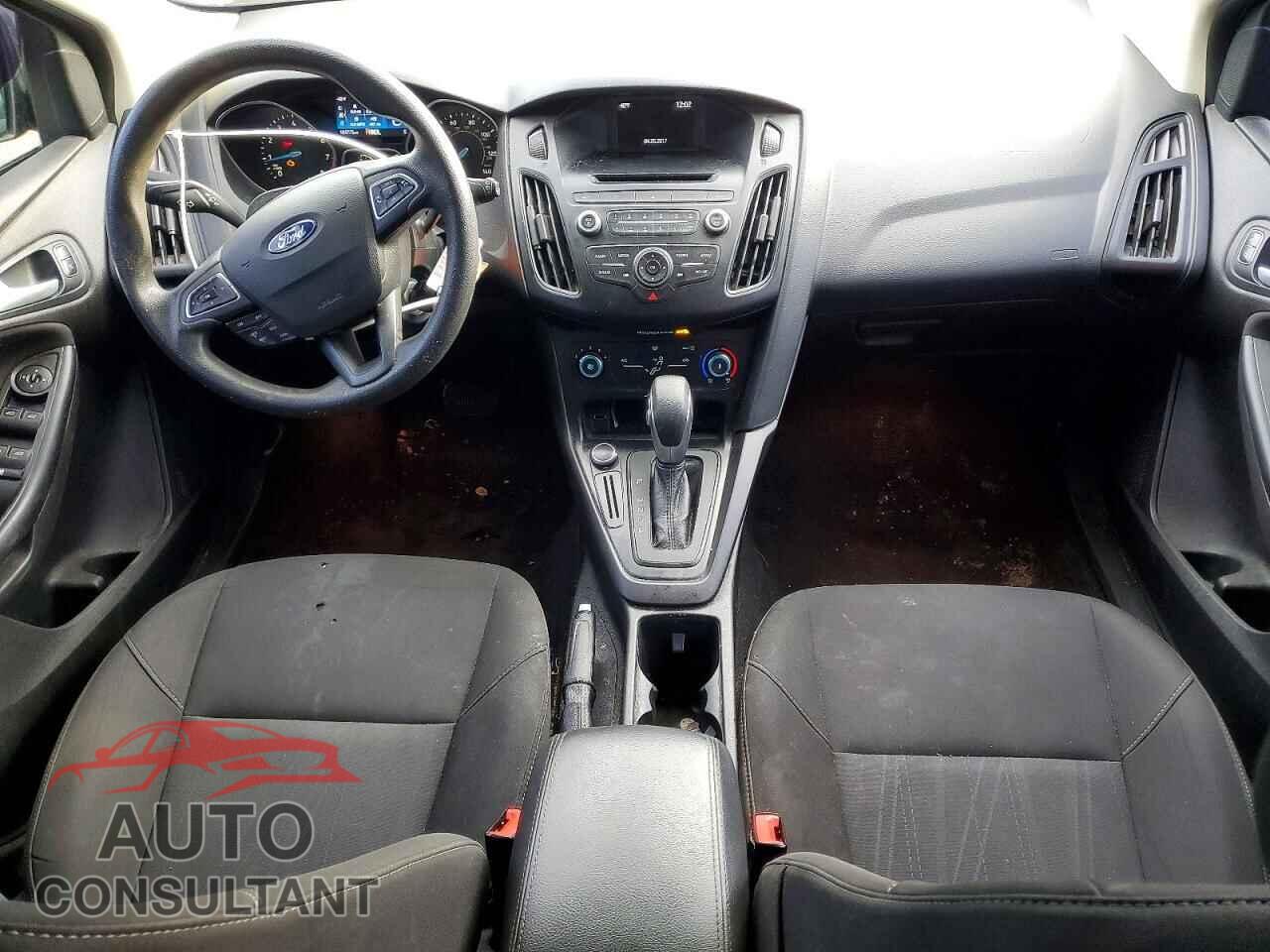 FORD FOCUS 2017 - 1FADP3K26HL286319